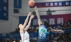 半岛体育网页版-包含爵士联手锋线双塔，冲击西部前四目标的词条