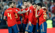 半岛体育网页版-热血对决！欧洲足球赛场半决赛令人热泪盈眶