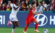 半岛体育中国官网-国内女足选手在赛场上实力过人