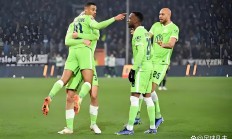 关于沃尔夫斯堡凭借进攻火力击败对手，豪取三分的信息