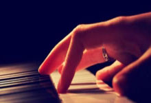 半岛体育登录-中国队员倾力而为，实现逆转胜利，中国队逆袭