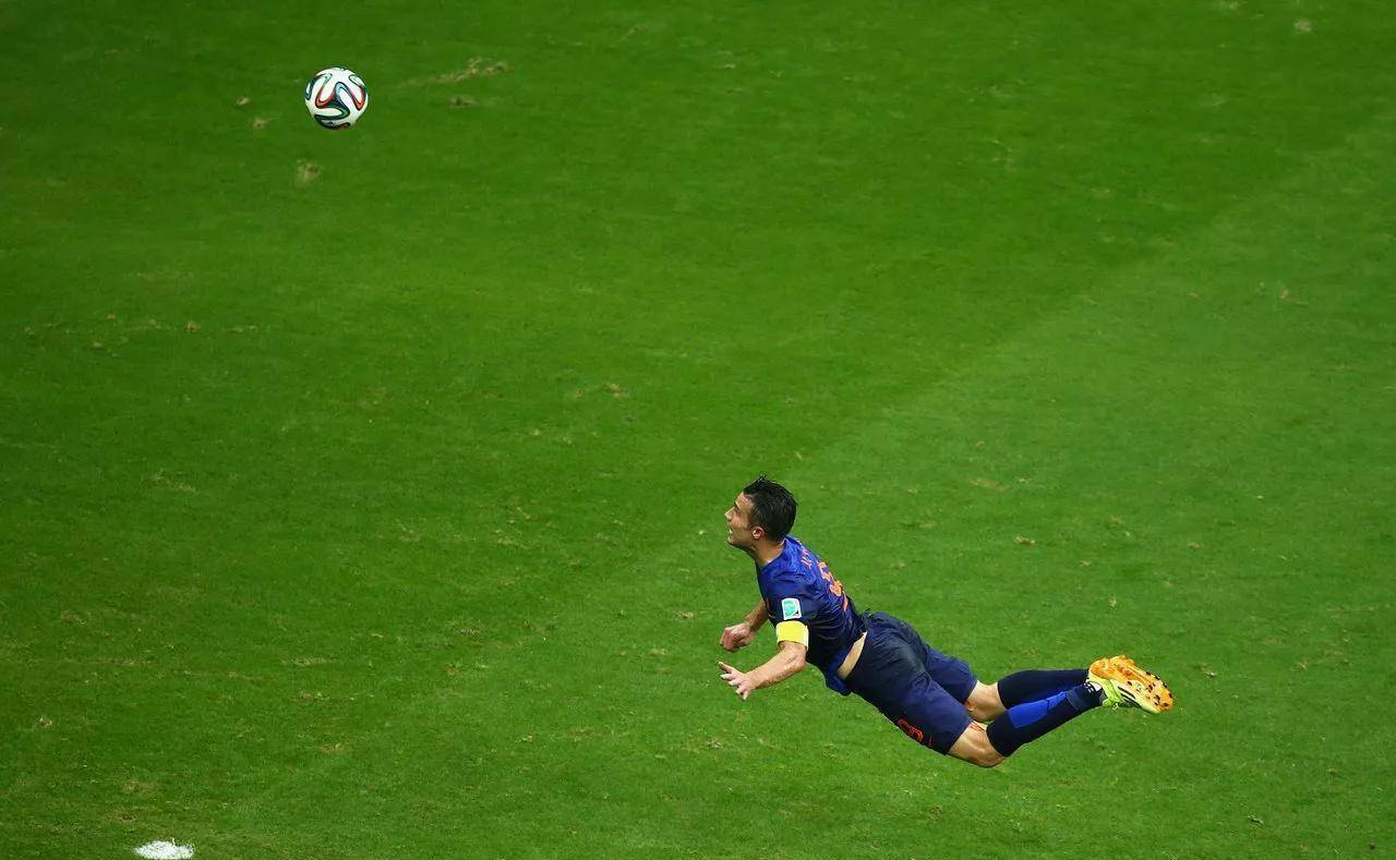 赛场上的精彩瞬间定格成经典瞬间 赛场上的精彩瞬间定格成经典瞬间