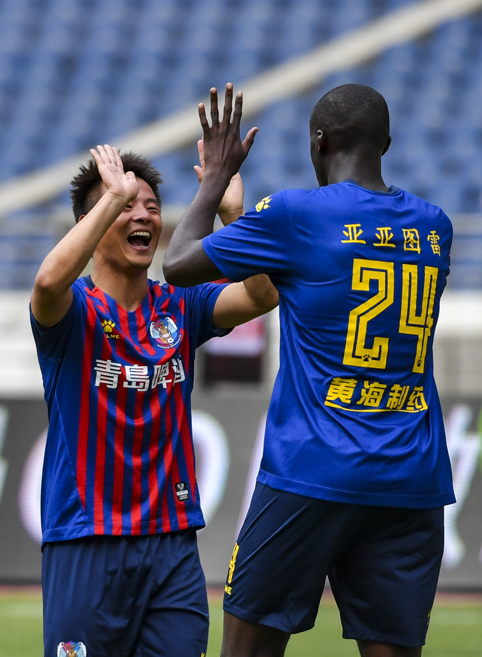 包含青岛黄海客场大胜,保级形势有望改观的词条 包含青岛黄海客场大胜,保级形势有望改观的词条