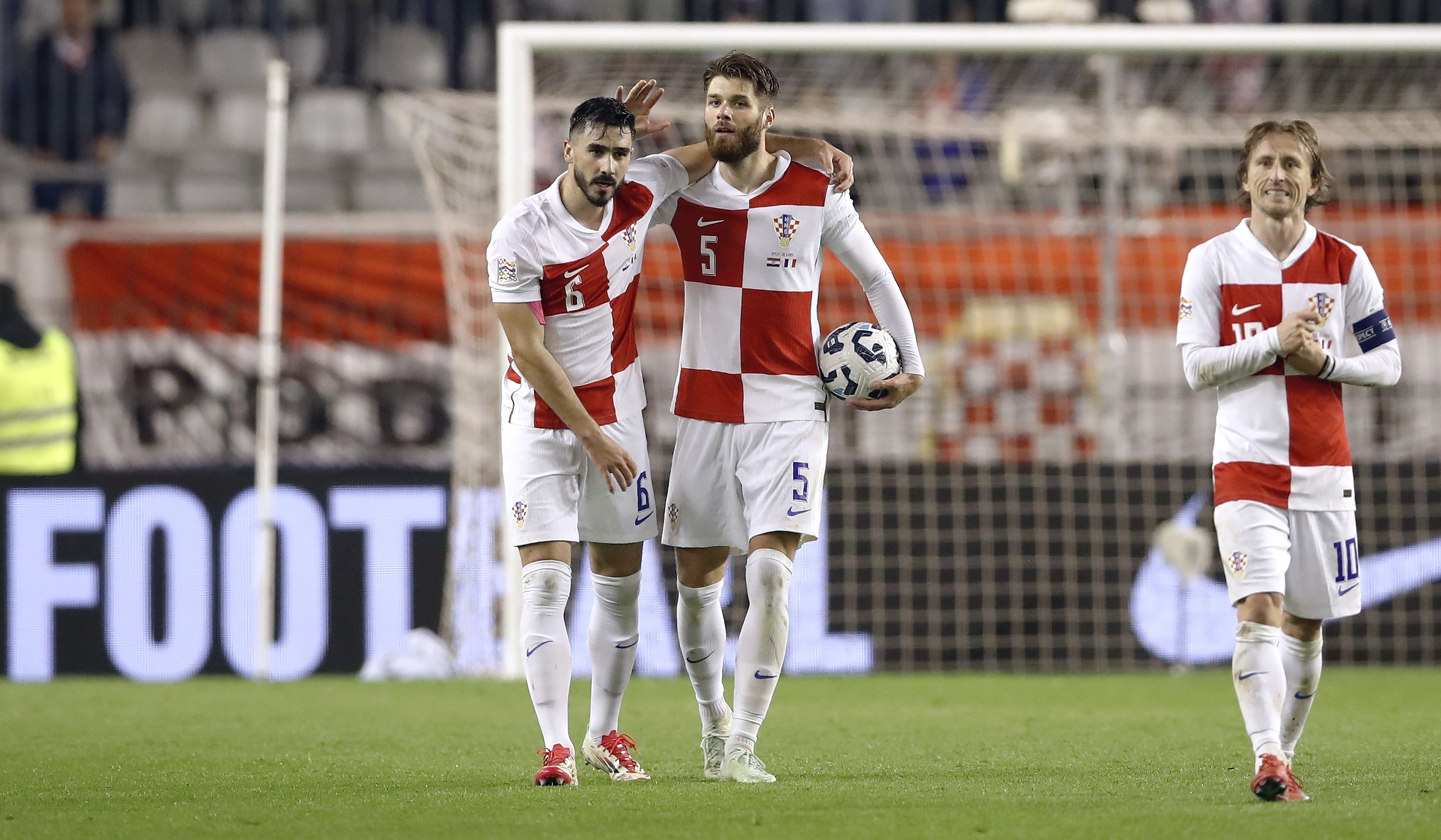 关于克罗地亚队夺冠热门,欧预赛冠军在望的信息 关于克罗地亚队夺冠热门,欧预赛冠军在望的信息