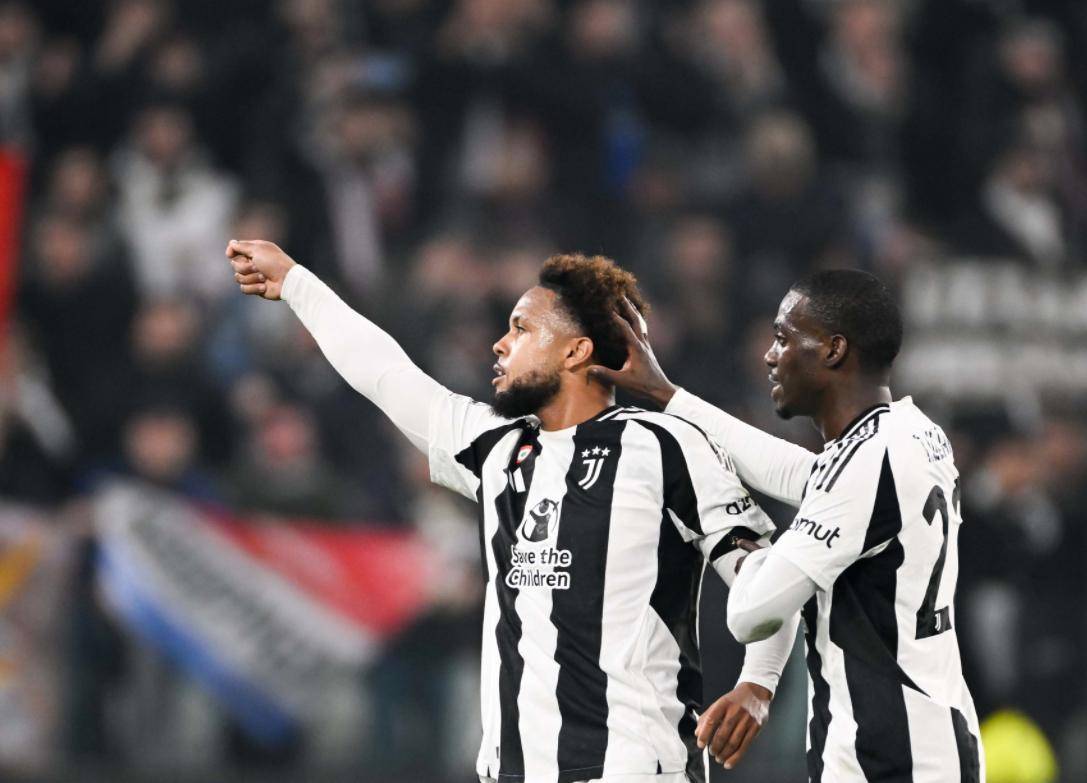 关于意甲联赛竞争激烈,球队们努力争胜的信息 关于意甲联赛竞争激烈,球队们努力争胜的信息