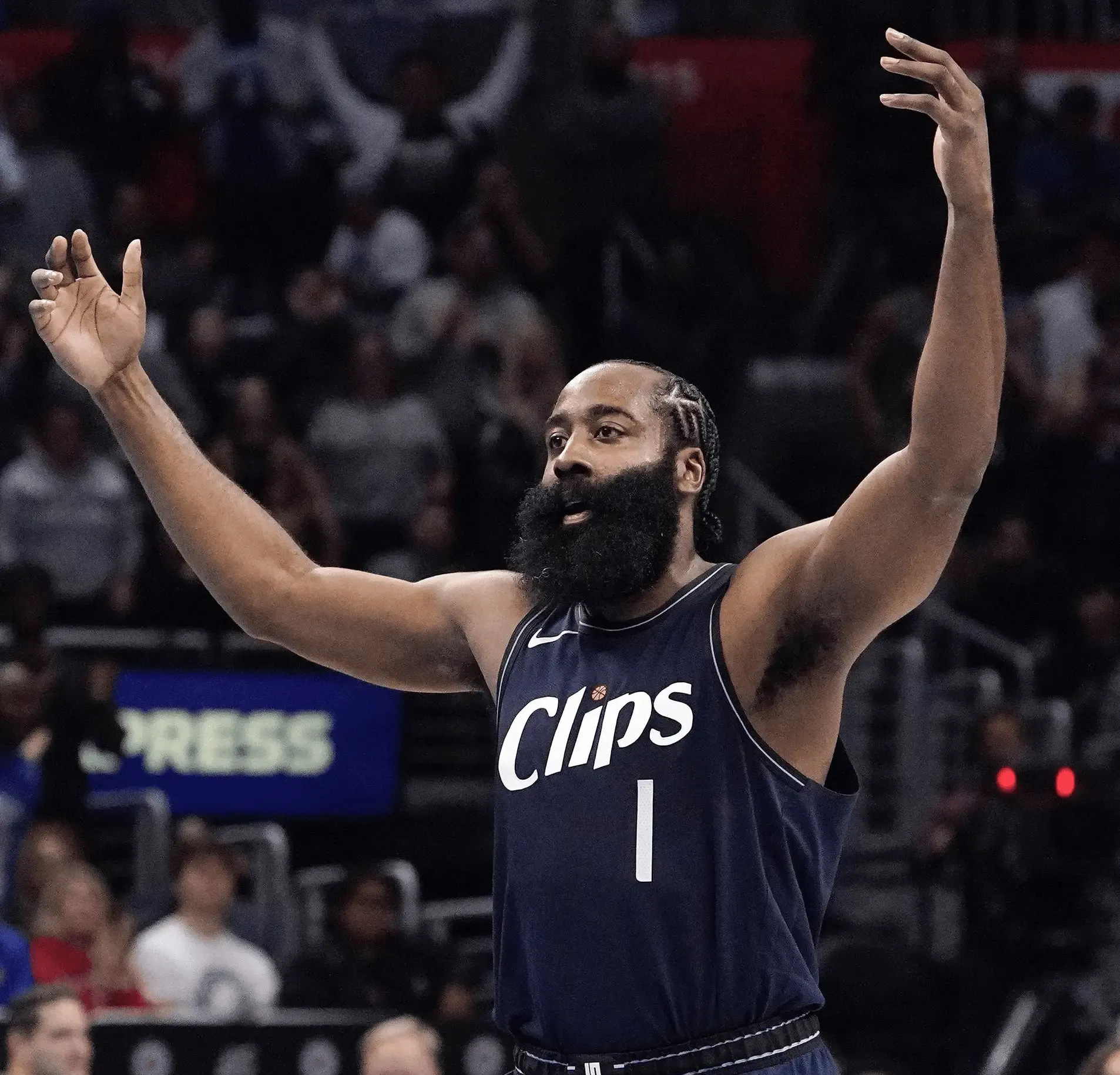 哈登火力全开,带领火箭队轻松击败尼克斯队 哈登火力全开,带领火箭队轻松击败尼克斯队