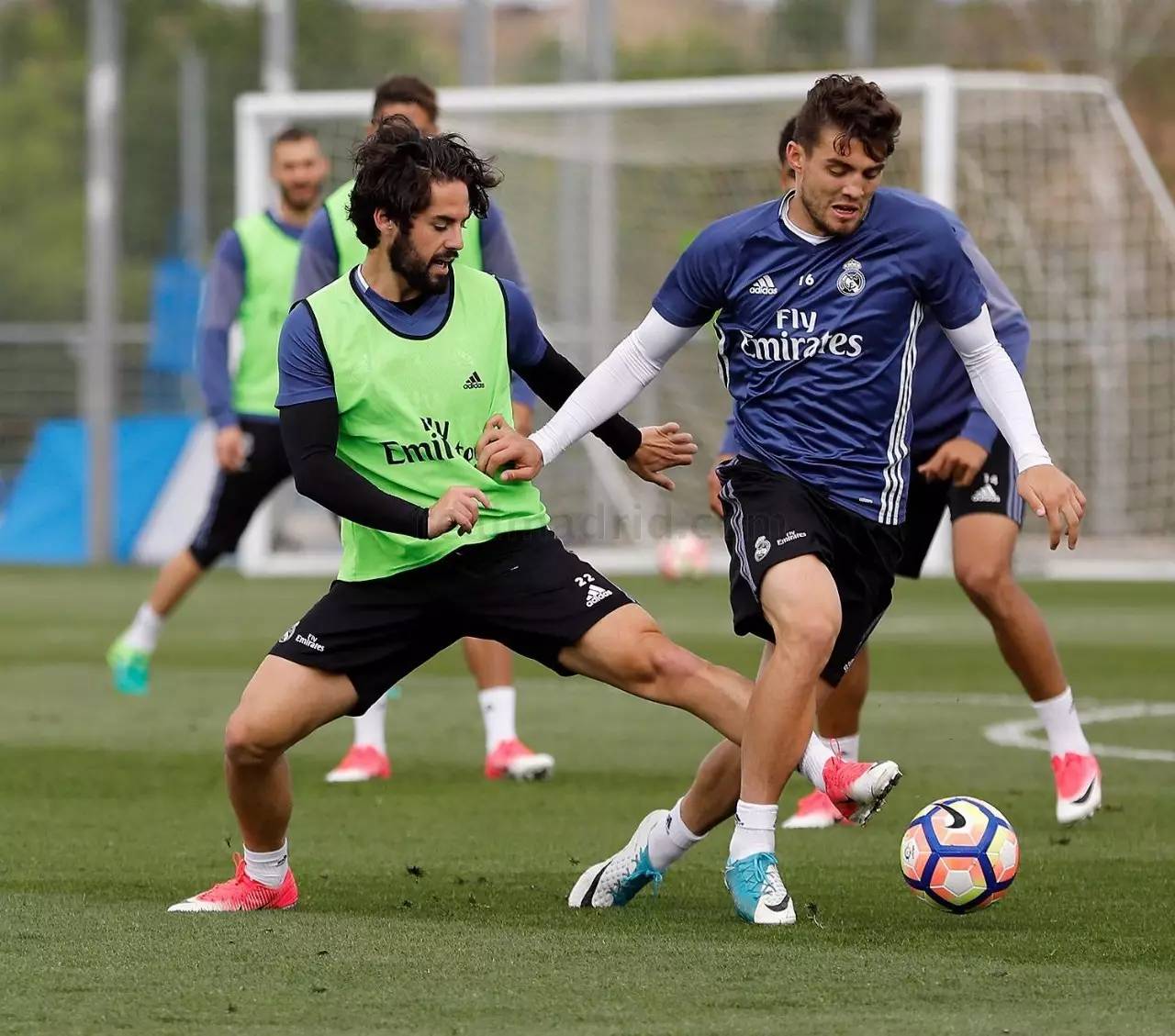 激战再起的欧洲足球盛宴,谁能夺得最后的胜利?的简单介绍 激战再起的欧洲足球盛宴,谁能夺得最后的胜利?的简单介绍