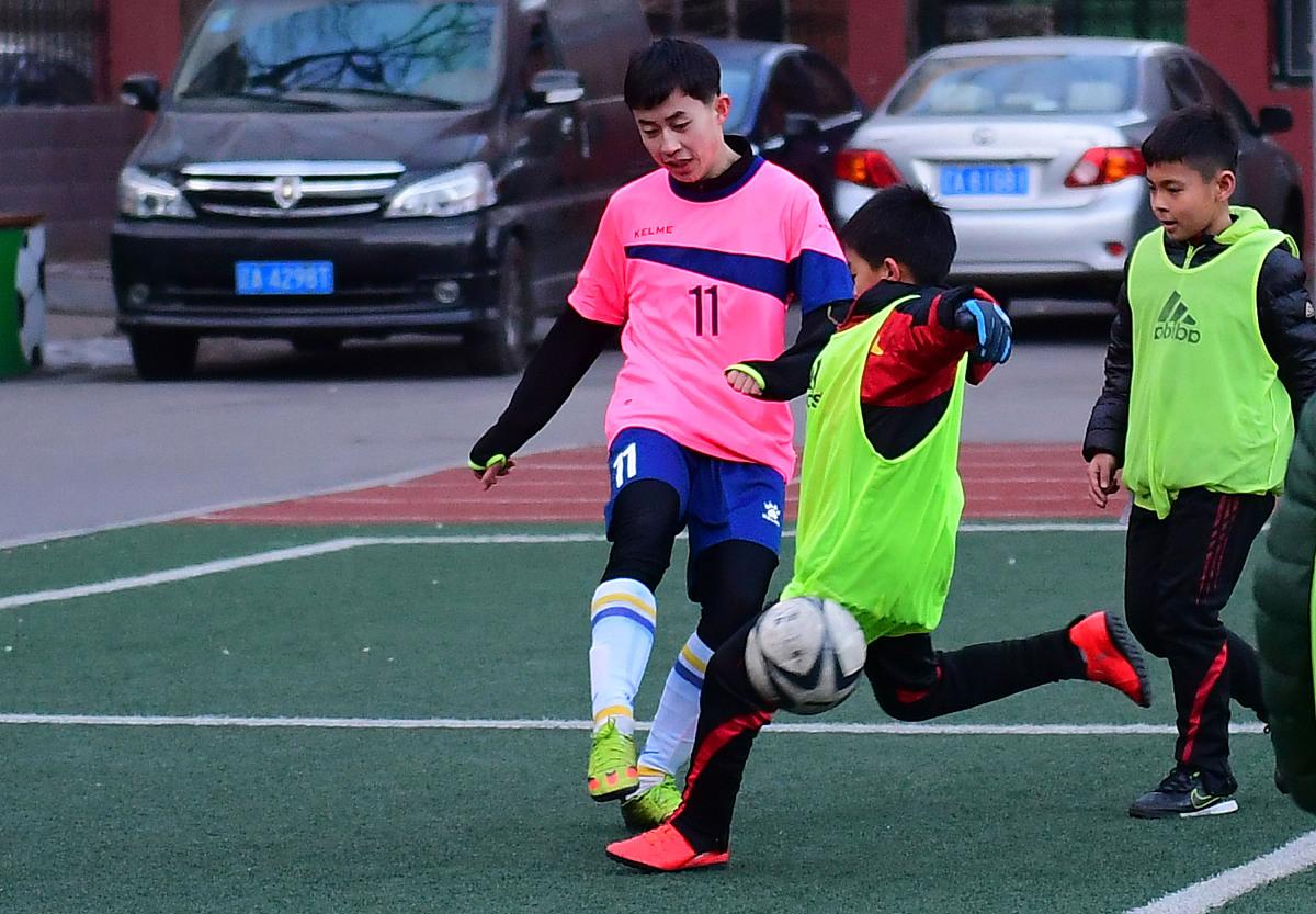 比赛中球队的团队协作程度得到提升 比赛中球队的团队协作程度得到提升