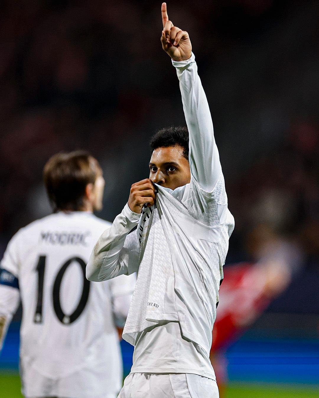 关于布里斯托城客场告捷,布里斯托城球员士气如虹的信息 关于布里斯托城客场告捷,布里斯托城球员士气如虹的信息