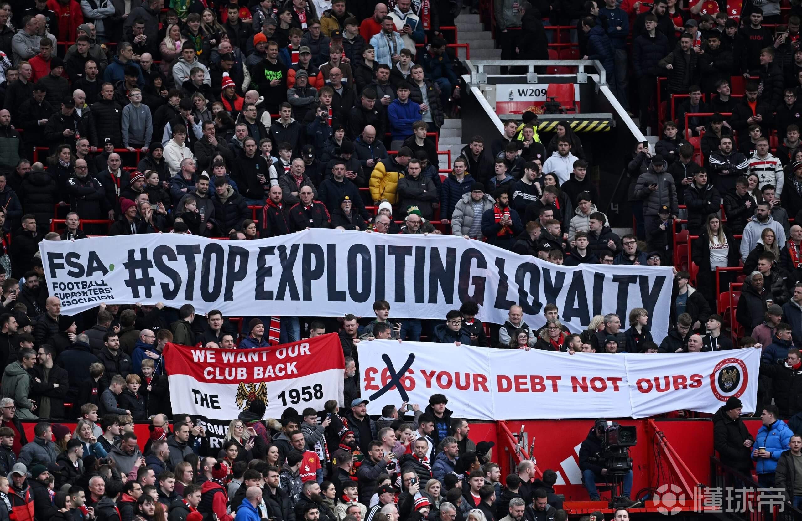 包含哈德斯菲尔德主场不敌曼联,遭遇惨败的词条 包含哈德斯菲尔德主场不敌曼联,遭遇惨败的词条