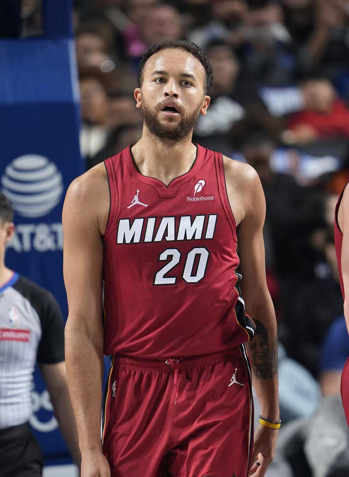 关于热火逆转独行侠,神奇绝杀完成四连胜的信息 关于热火逆转独行侠,神奇绝杀完成四连胜的信息