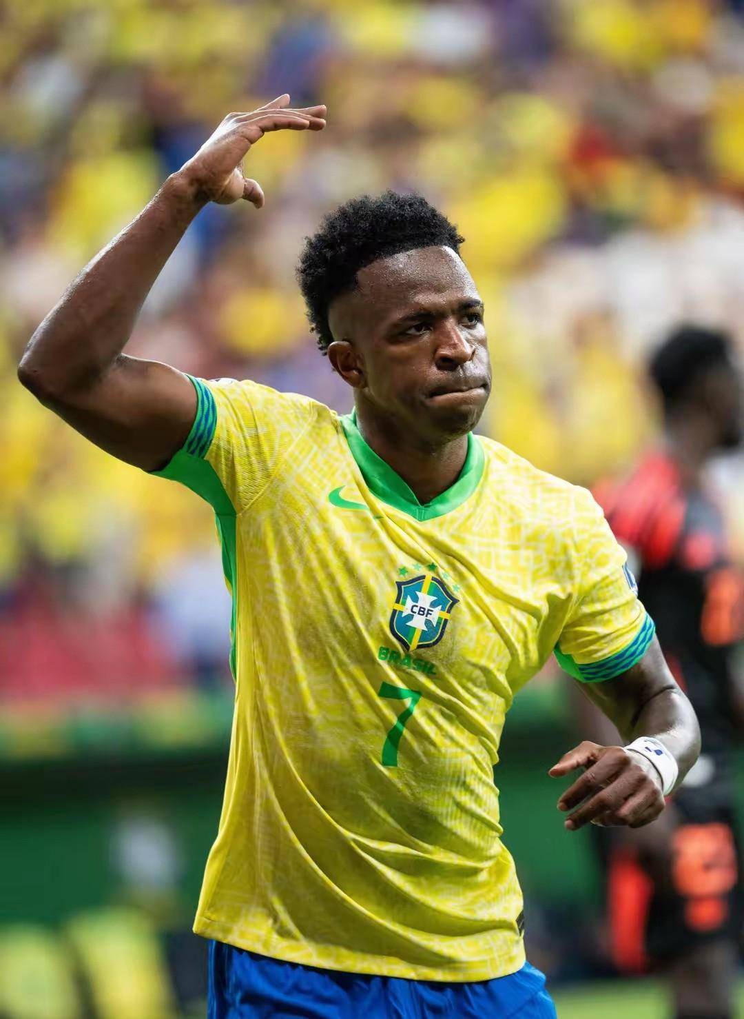 南美球员在亚洲赛场上表现抢眼 南美球员在亚洲赛场上表现抢眼