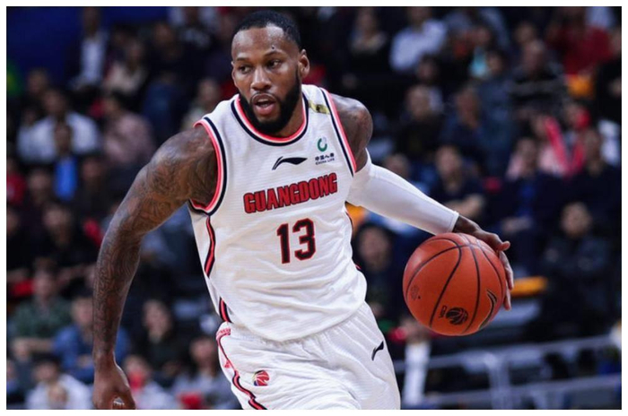 大学联赛最佳外援表态将留任明年再战 大学联赛最佳外援表态将留任明年再战