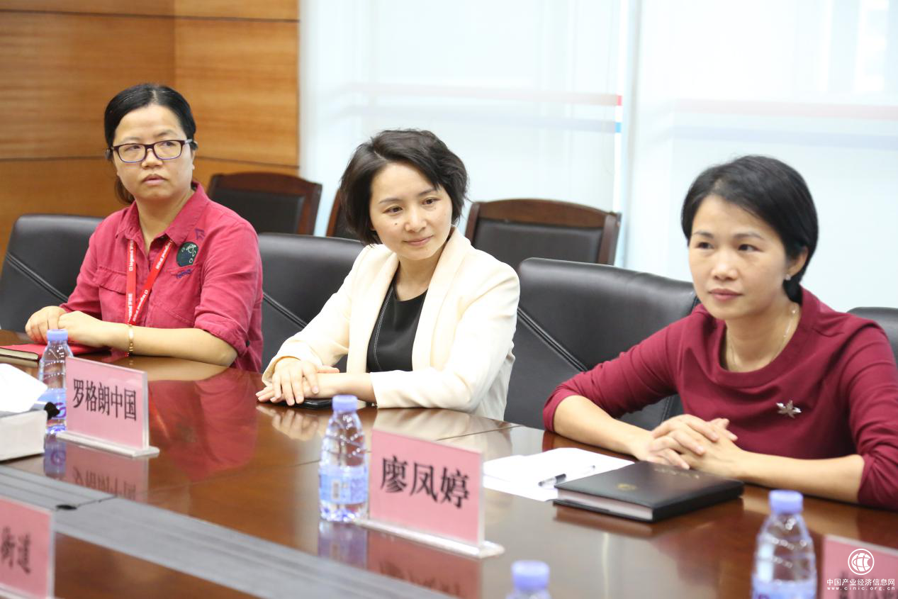 包含都灵球员举行慈善活动展现社会责任的词条 包含都灵球员举行慈善活动展现社会责任的词条