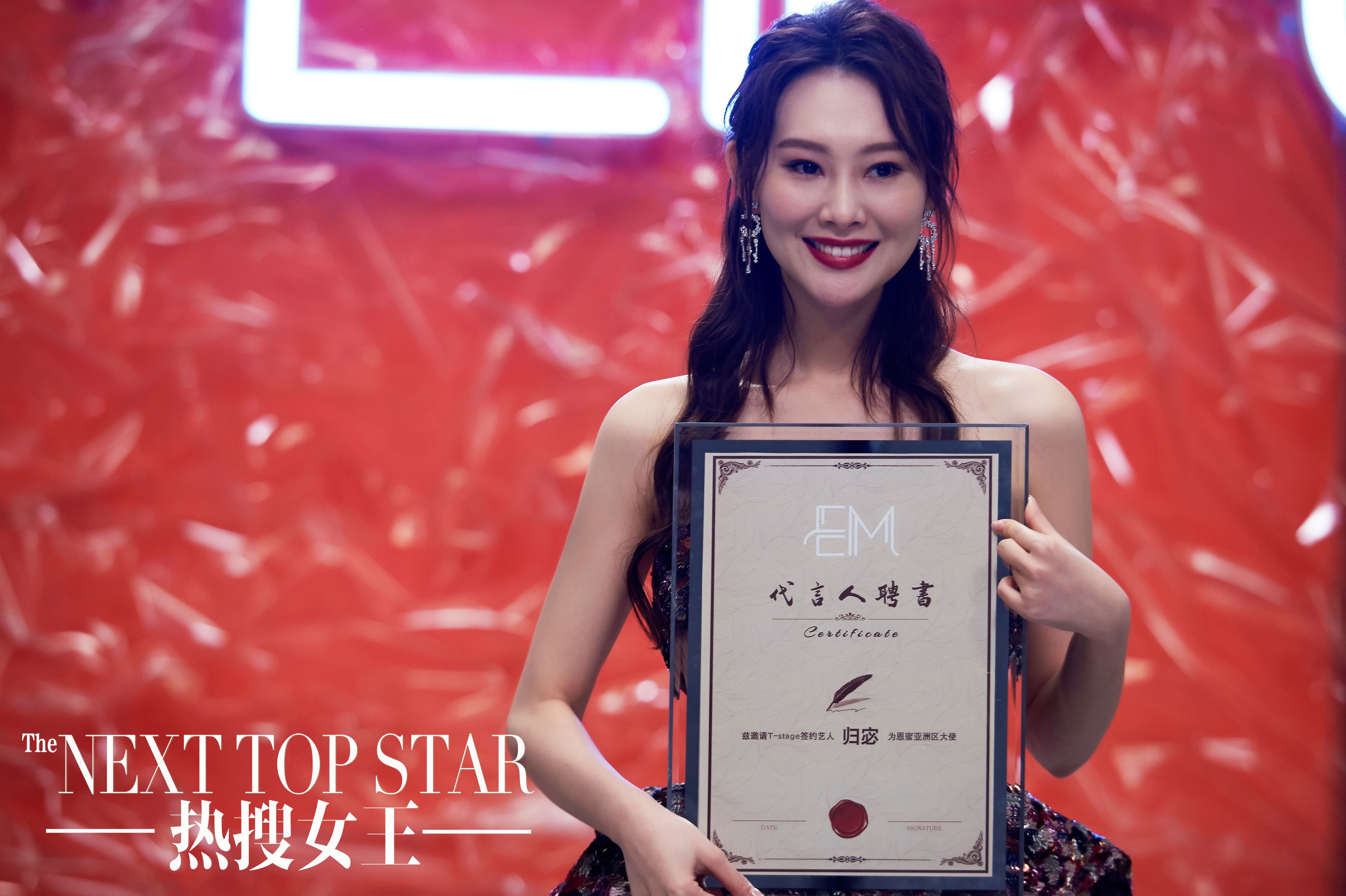 硝烟弥漫女足战场:国际比赛场上国家女队勇猛作战 硝烟弥漫女足战场:国际比赛场上国家女队勇猛作战