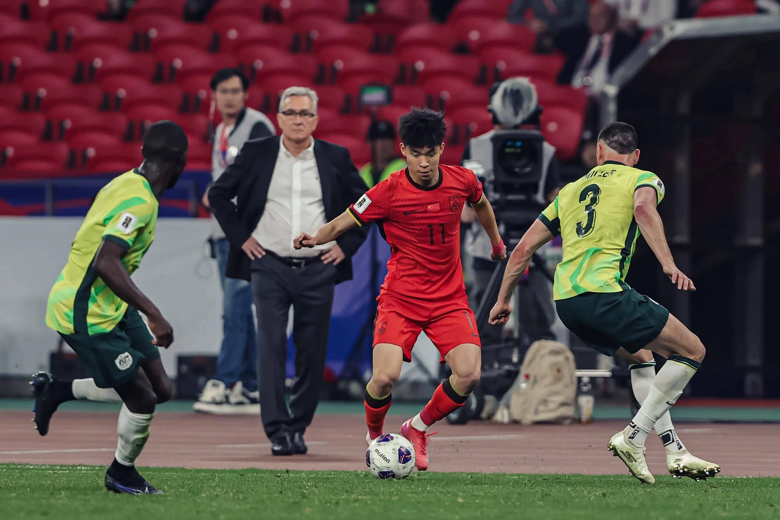 巴林球队遭受重创,憾失晋级机会 巴林球队遭受重创,憾失晋级机会