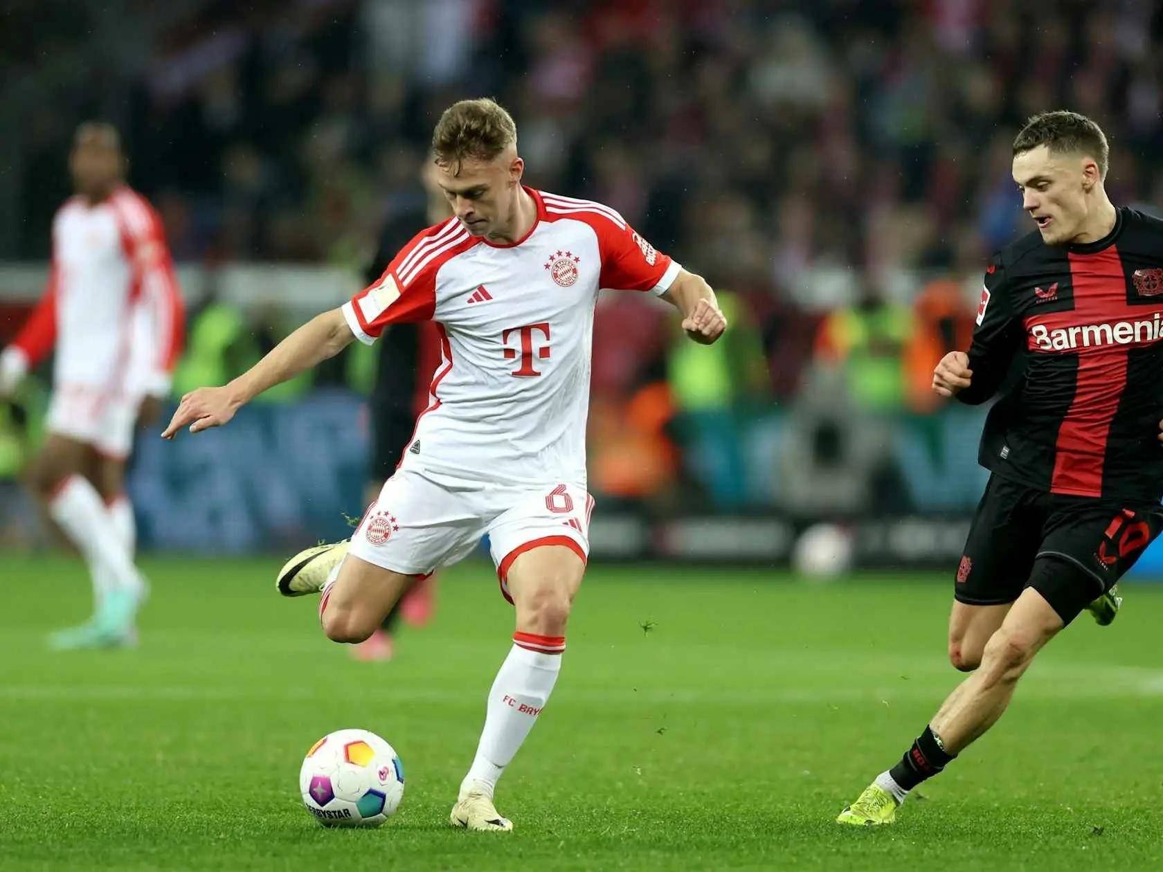 拜仁球员间传合作,攻防转换迅速的简单介绍 拜仁球员间传合作,攻防转换迅速的简单介绍