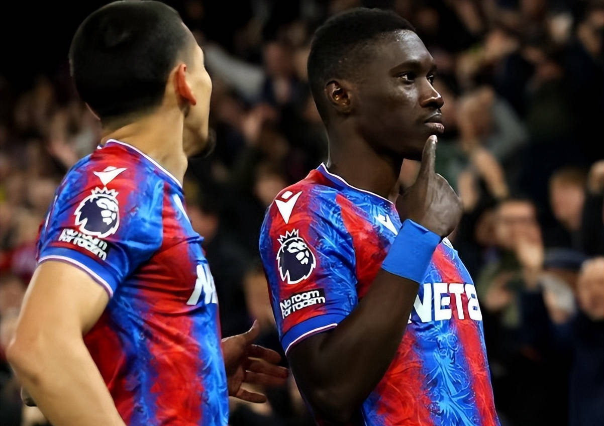 斯特林上演帽子戏法,曼城大胜南安普顿的简单介绍 斯特林上演帽子戏法,曼城大胜南安普顿的简单介绍