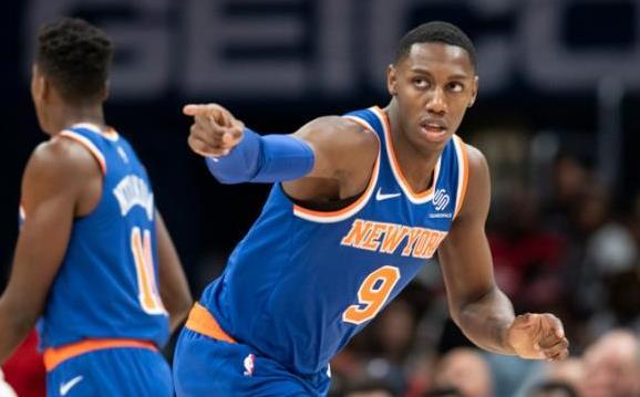 雄鹿遭遇逆转失利，前三名宝座动摇的简单介绍